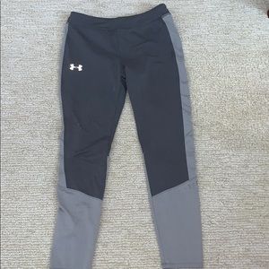 gray under armor leggings